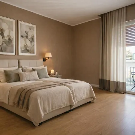 Maxim Bed & Breakfast 4*