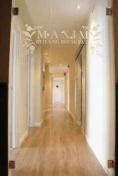 Maxim 4*