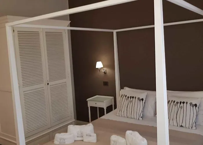 Bed & Breakfast Maxim 4*