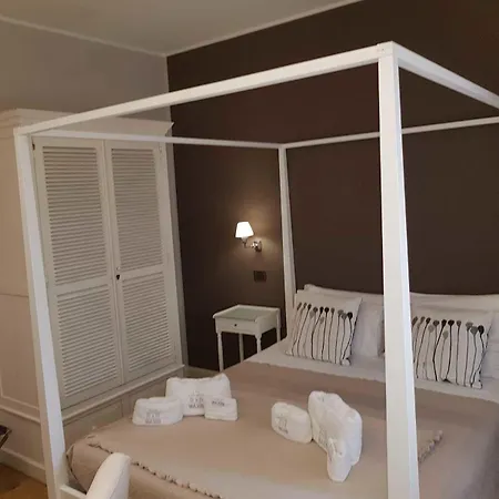 Bed and breakfast Maxim 4*